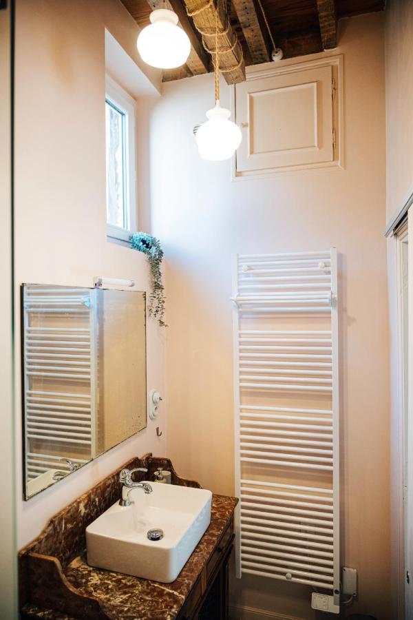 Loveroom Du Perche : Maison Avec Balneo Moulins-la-Marche Exterior photo